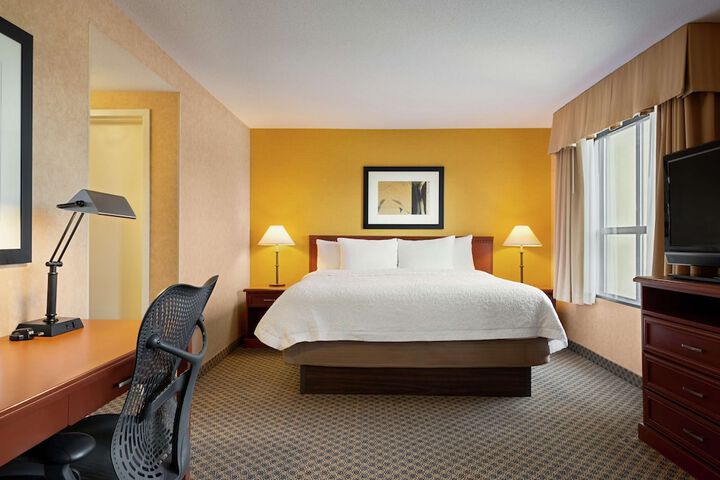 Room 12 of 34
