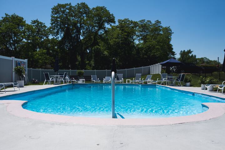 Pool 7 of 70