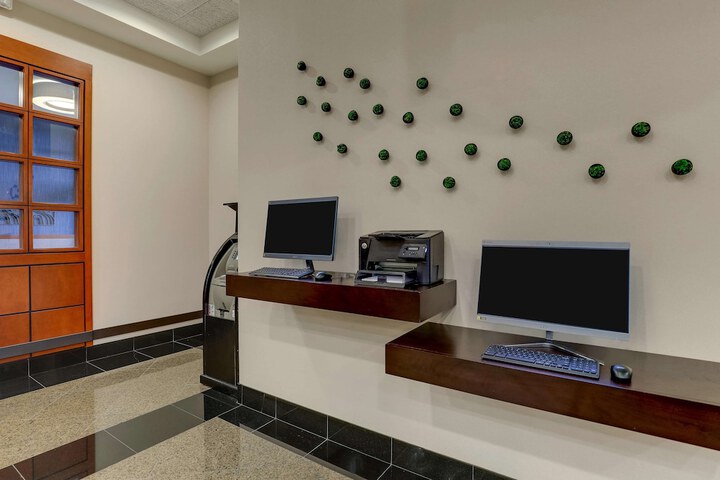 Business Center 48 of 48