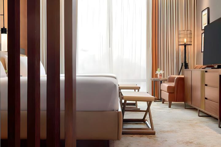 Hoodoo Moab Curio Collection by Hilton