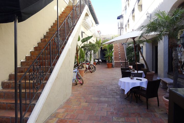 Balboa Inn on the Beach