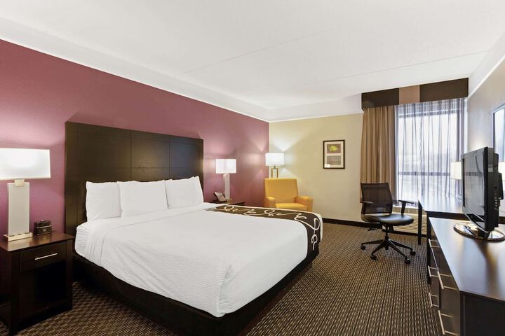 La Quinta Inn & Suites by Wyndham Boston-Andover