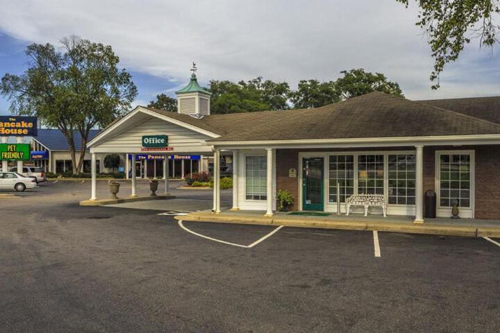 Ambassador Inn