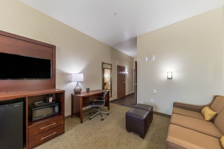 Room 17 of 43