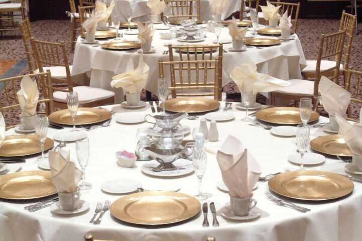 Ballroom/Hall 37 of 45