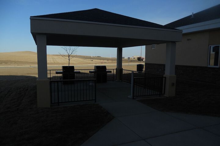 Hawthorn Extended Stay by Wyndham Dickinson