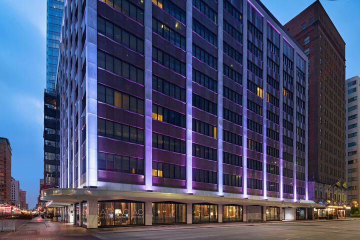 Hotel 5 of 51