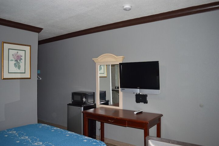 Room 25 of 44