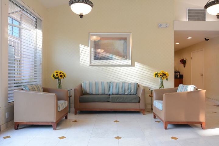 Hotel Interior 9 of 28