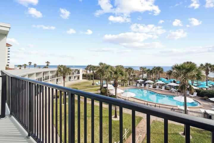 Seahorse Oceanfront Inn