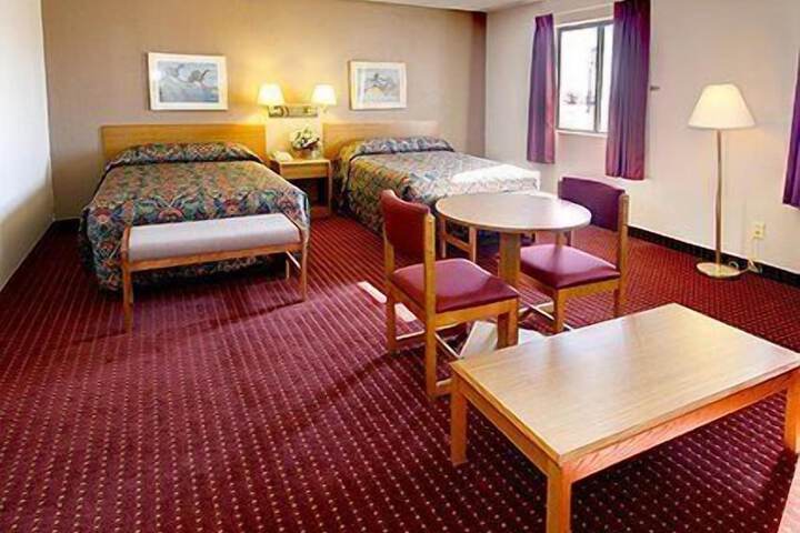Room 21 of 32