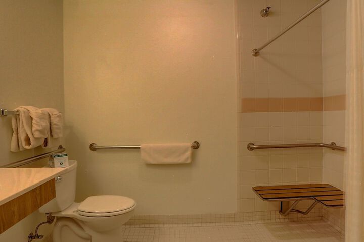 Room 11 of 20