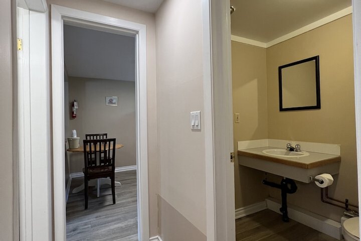 Room 124 of 153