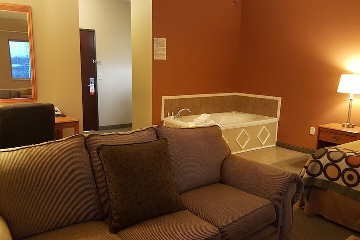 Room 12 of 24