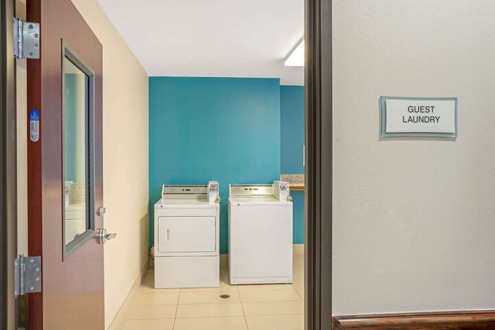 Room 25 of 41