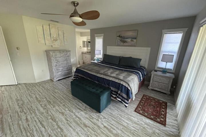 LUX VILLAs on beautiful Palmer Ranch