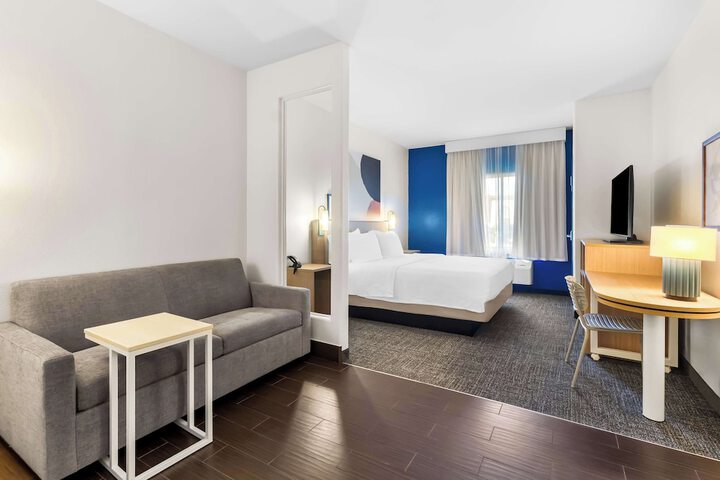 Spark by Hilton Pearland