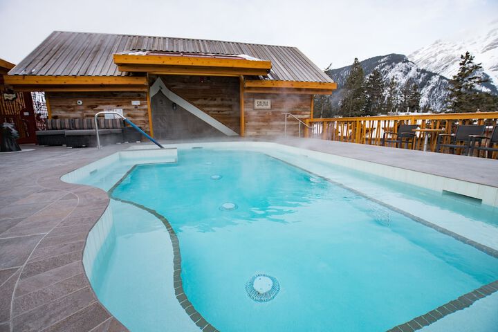 Pool 20 of 108