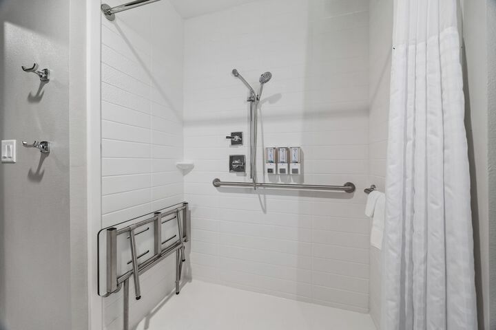 La Quinta Inn & Suites by Wyndham La Habra