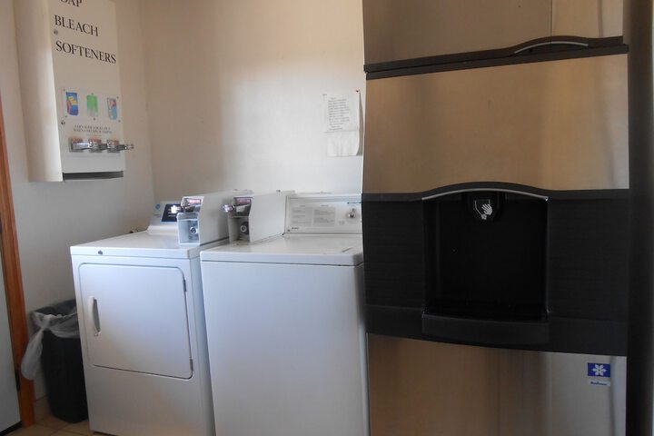 Room 8 of 27