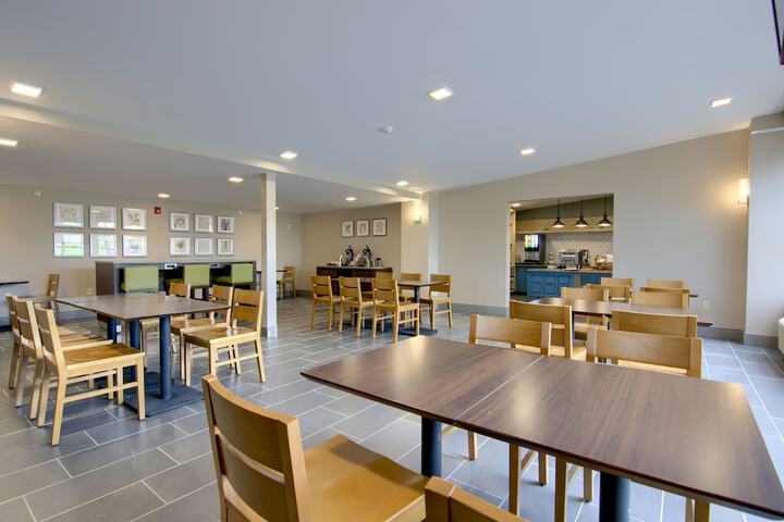 Comfort Inn & Suites Liverpool - Syracuse North