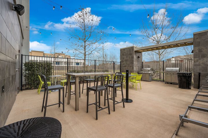 Terrace/Patio 40 of 41