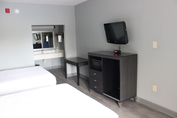 River Front Inn