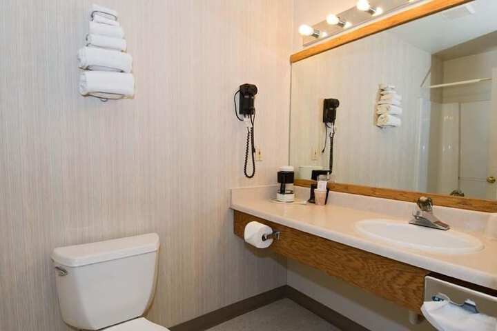 Room 16 of 35