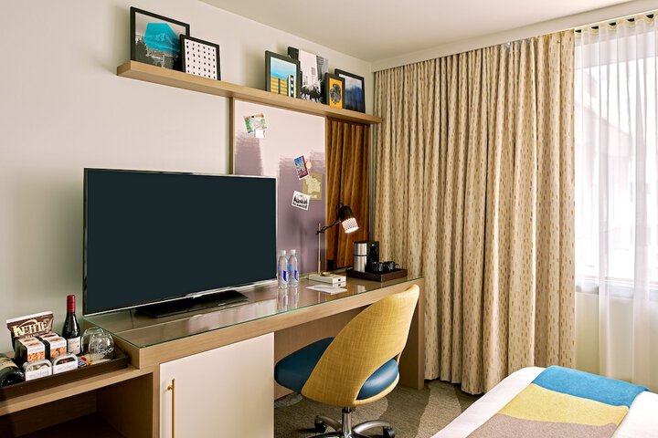 Room 38 of 61