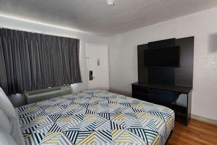 Motel 6 Conroe TX