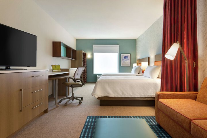 Room 27 of 37