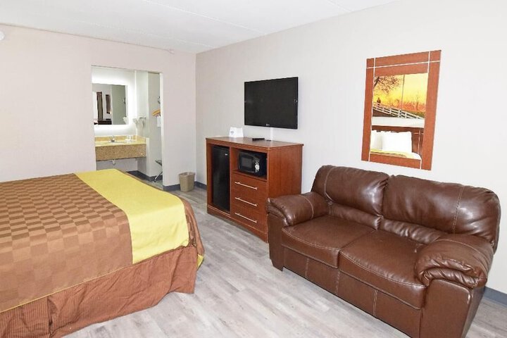 Room 9 of 21