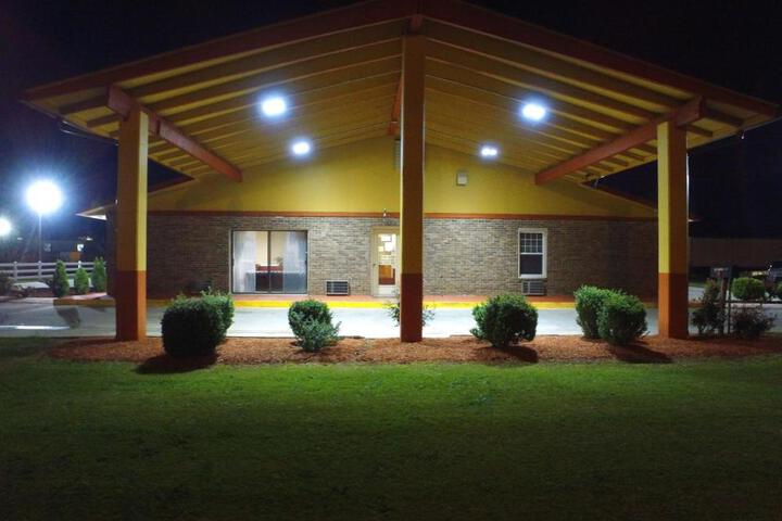 Cross Road Motel
