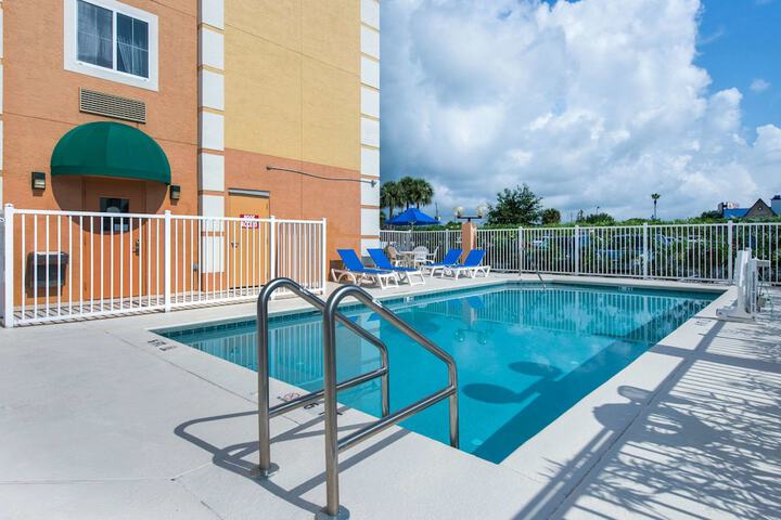 Pool 9 of 71