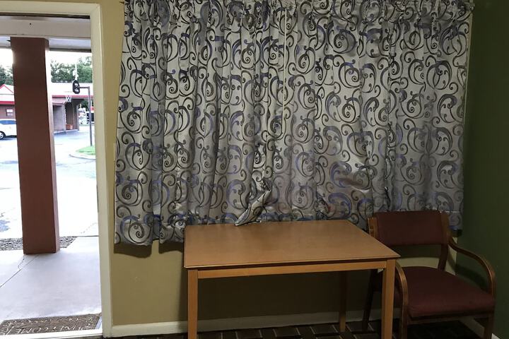 Room 13 of 22