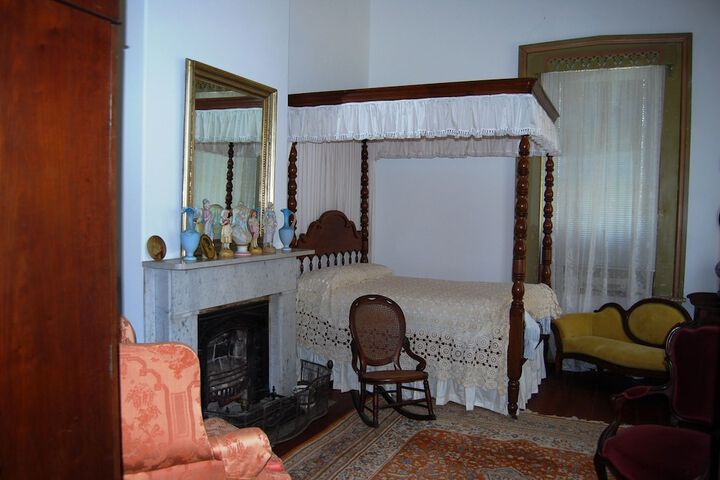 Room 35 of 47
