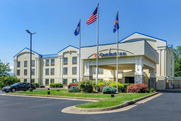 Hotel 4 of 34