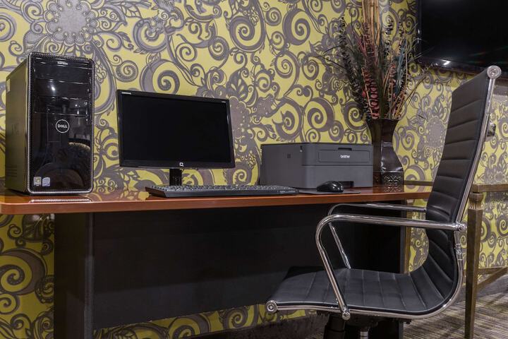 Business Center 34 of 34
