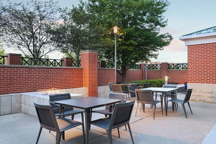 Courtyard Marriott Aksarben Village