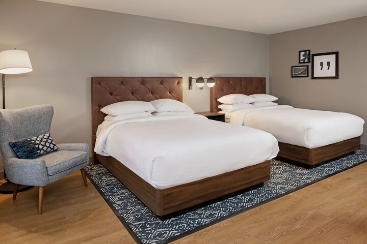 Four Points by Sheraton Bakersfield