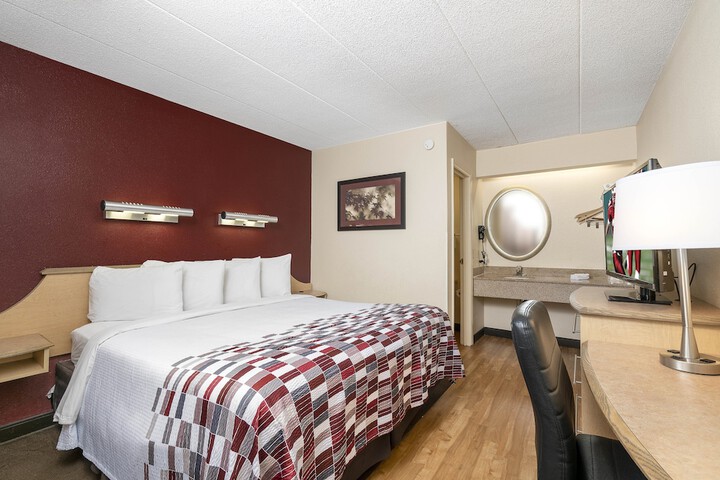 Red Roof Inn Philadelphia - Oxford Valley