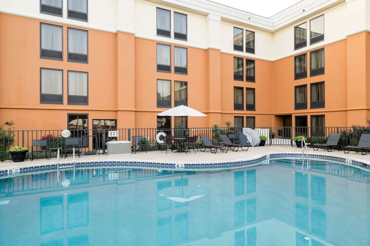 Pool 6 of 37