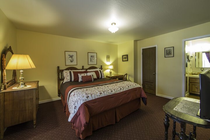 Room 15 of 38