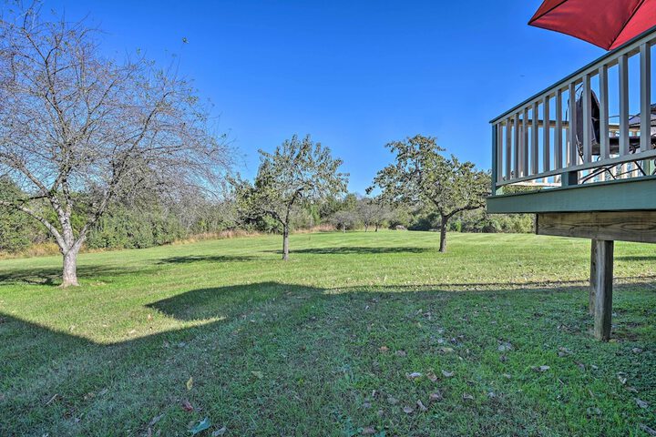 Lovettsville Cottage in Heart of Wine Country