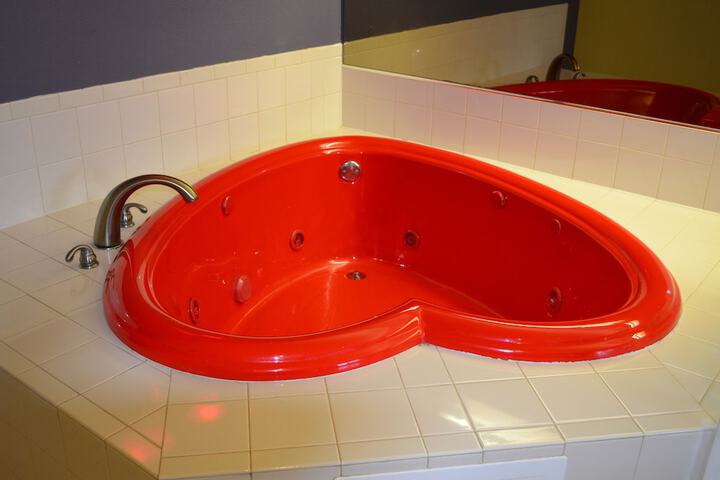Hot Tub 41 of 42