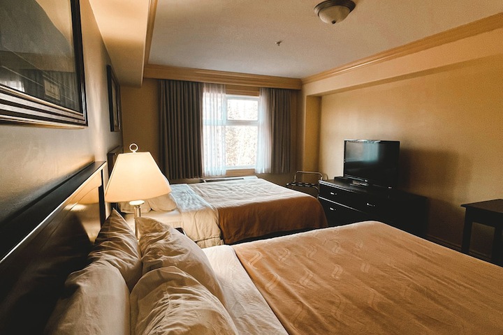 Room 18 of 44