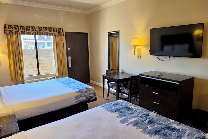 Castaic Inn Near Six Flags Magic Mountain