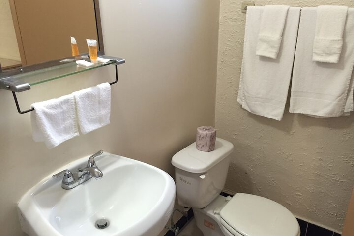 Room 16 of 20