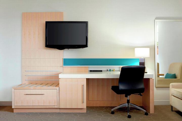 Room 12 of 60