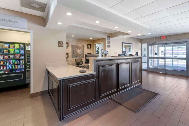 Comfort Inn & Suites Porter near Indiana Dunes
